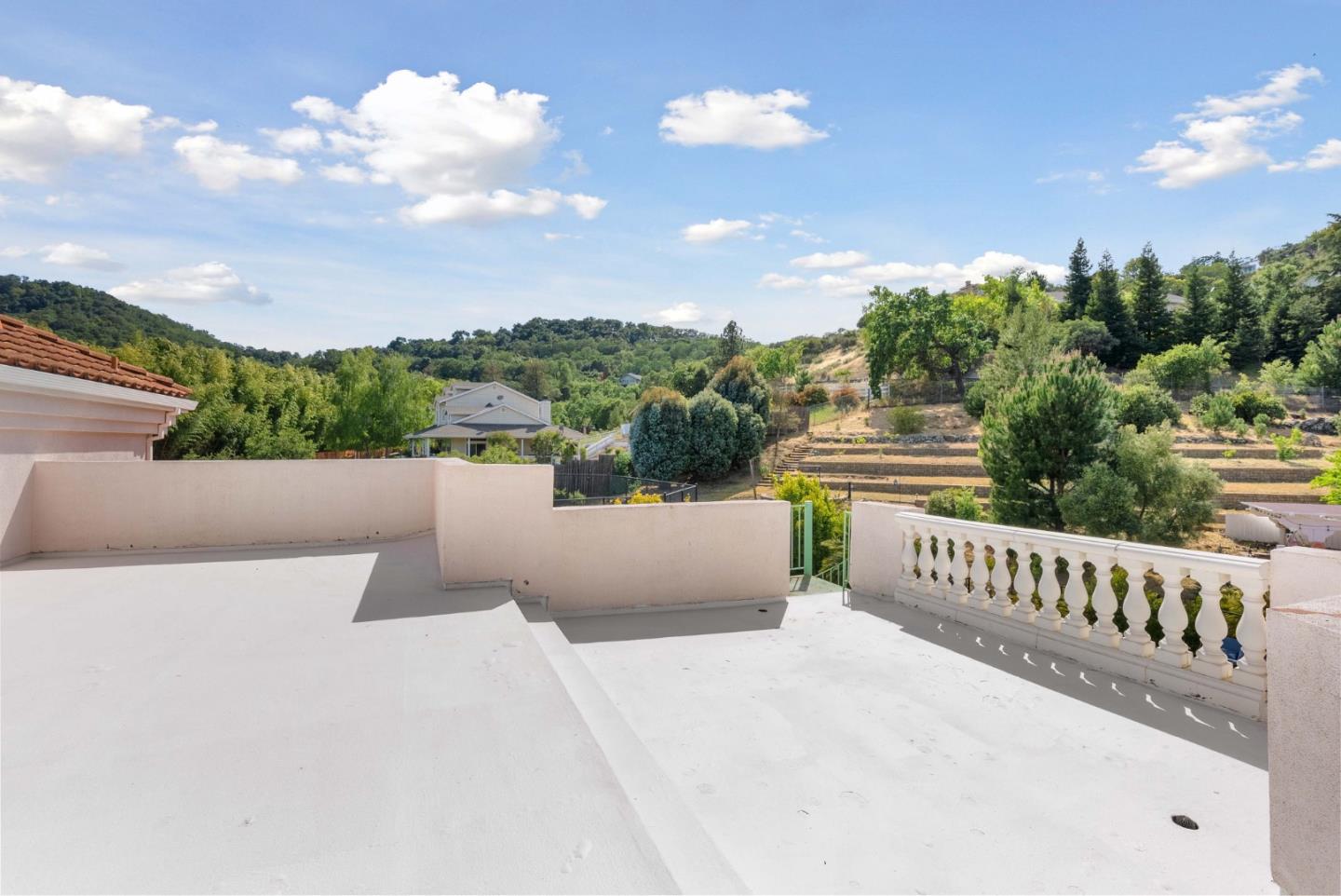 Detail Gallery Image 30 of 72 For 1190 Llagas Rd, Morgan Hill,  CA 95037 - 6 Beds | 5 Baths