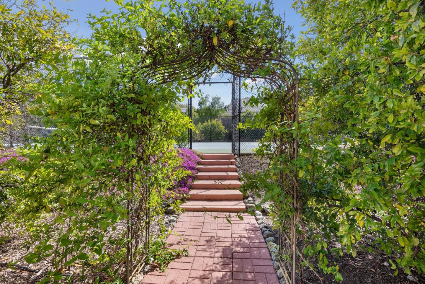 Detail Gallery Image 31 of 72 For 1190 Llagas Rd, Morgan Hill,  CA 95037 - 6 Beds | 5 Baths