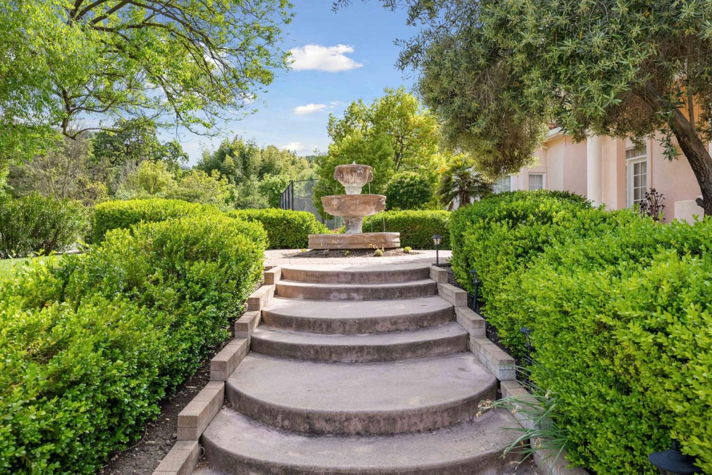 Detail Gallery Image 36 of 72 For 1190 Llagas Rd, Morgan Hill,  CA 95037 - 6 Beds | 5 Baths