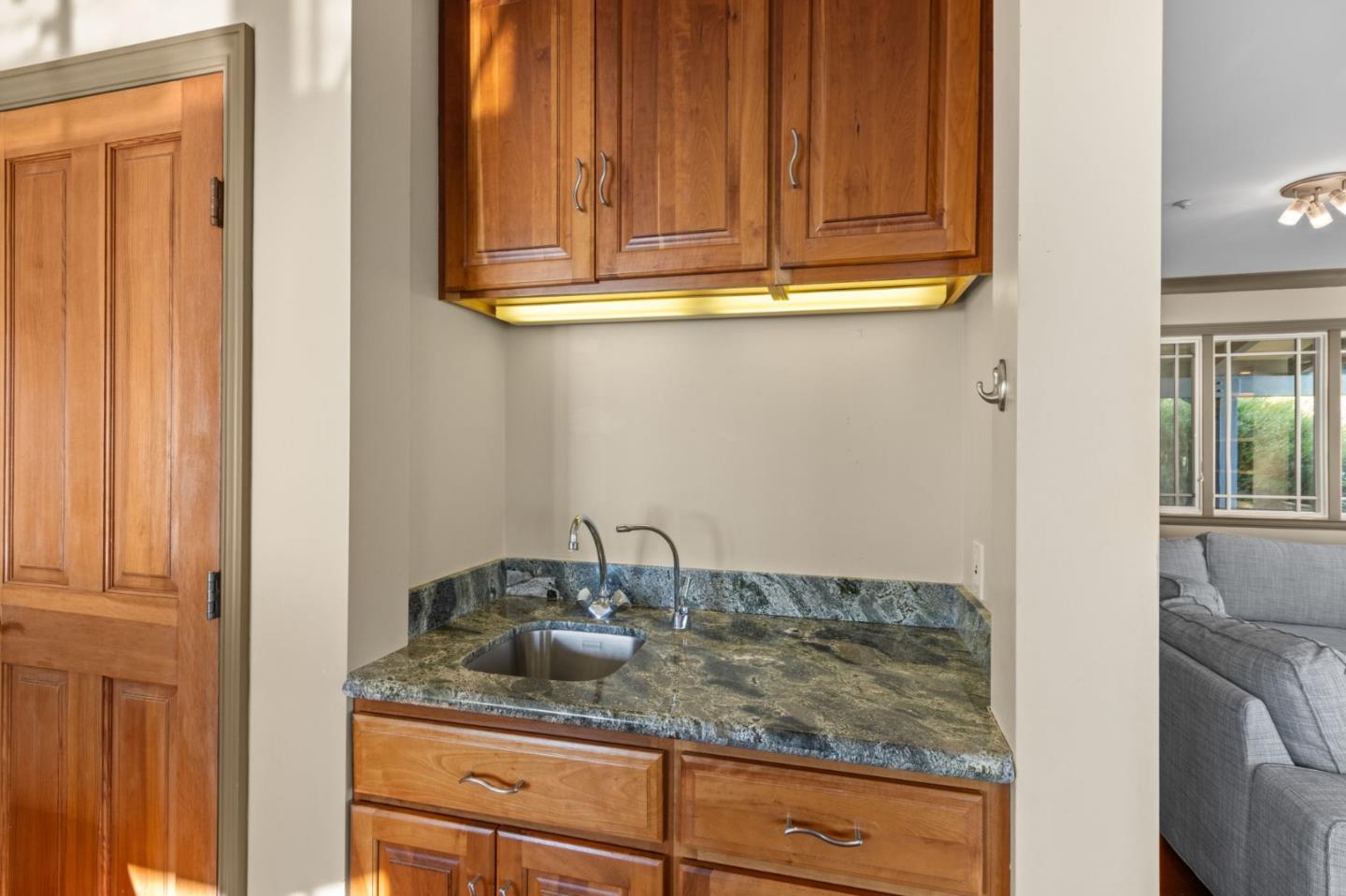 Detail Gallery Image 18 of 94 For 107 Dolphine Ave, El Granada,  CA 94018 - 4 Beds | 3/1 Baths