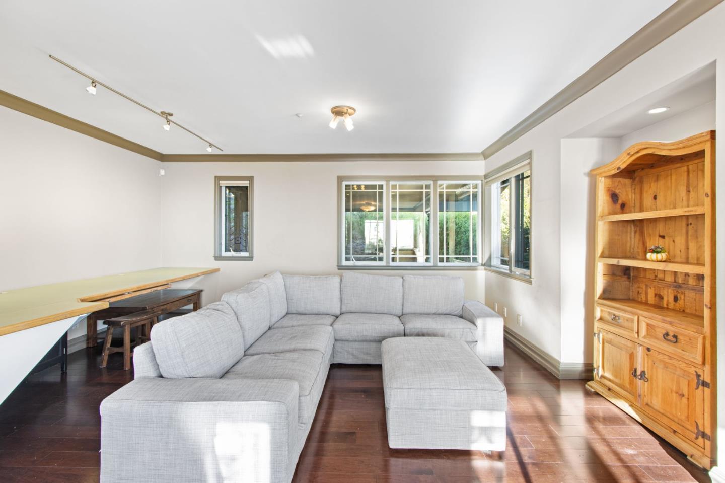 Detail Gallery Image 26 of 94 For 107 Dolphine Ave, El Granada,  CA 94018 - 4 Beds | 3/1 Baths