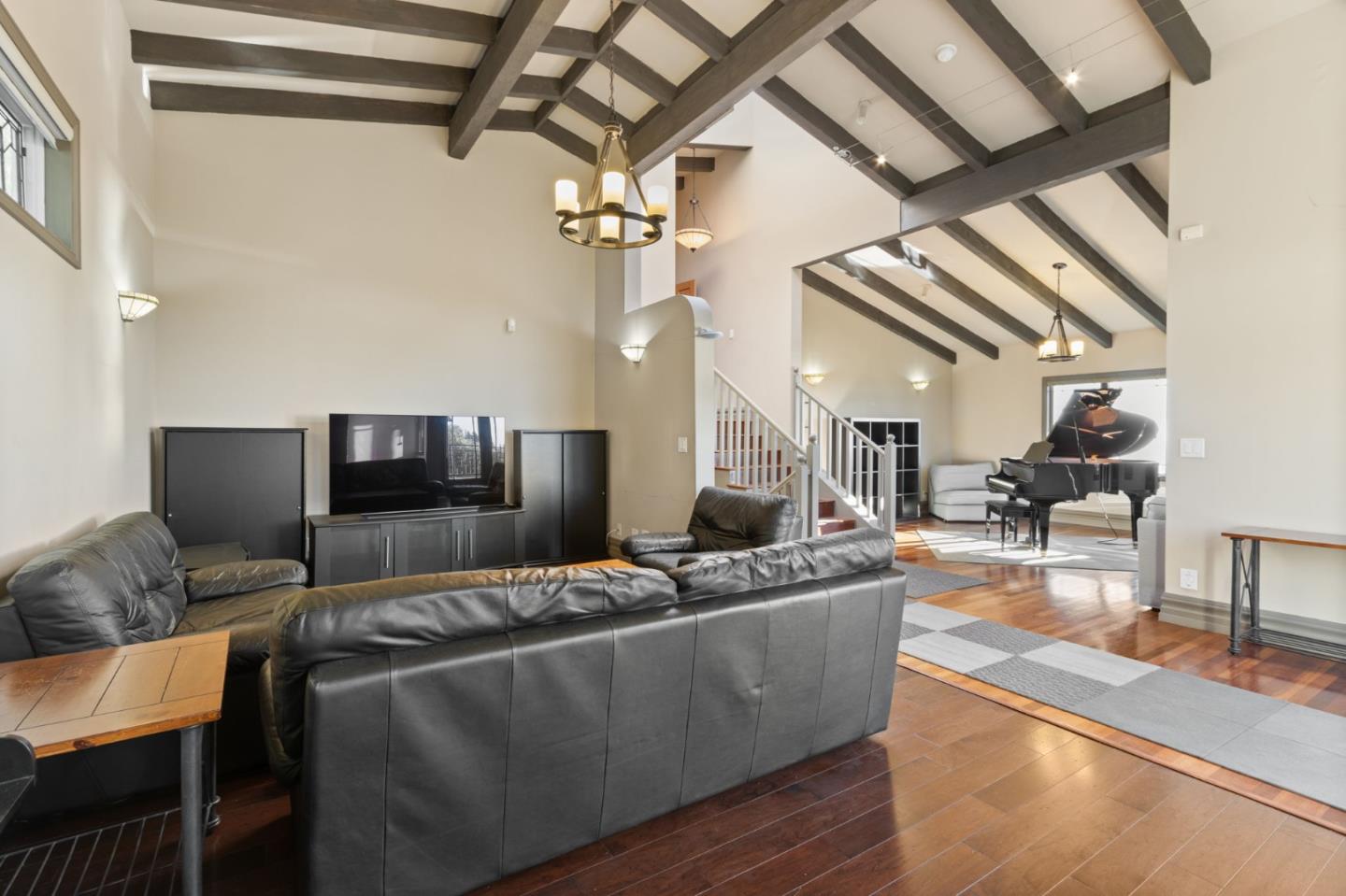 Detail Gallery Image 32 of 94 For 107 Dolphine Ave, El Granada,  CA 94018 - 4 Beds | 3/1 Baths