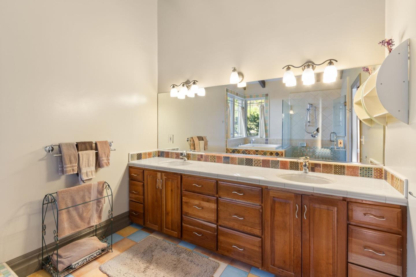 Detail Gallery Image 43 of 94 For 107 Dolphine Ave, El Granada,  CA 94018 - 4 Beds | 3/1 Baths