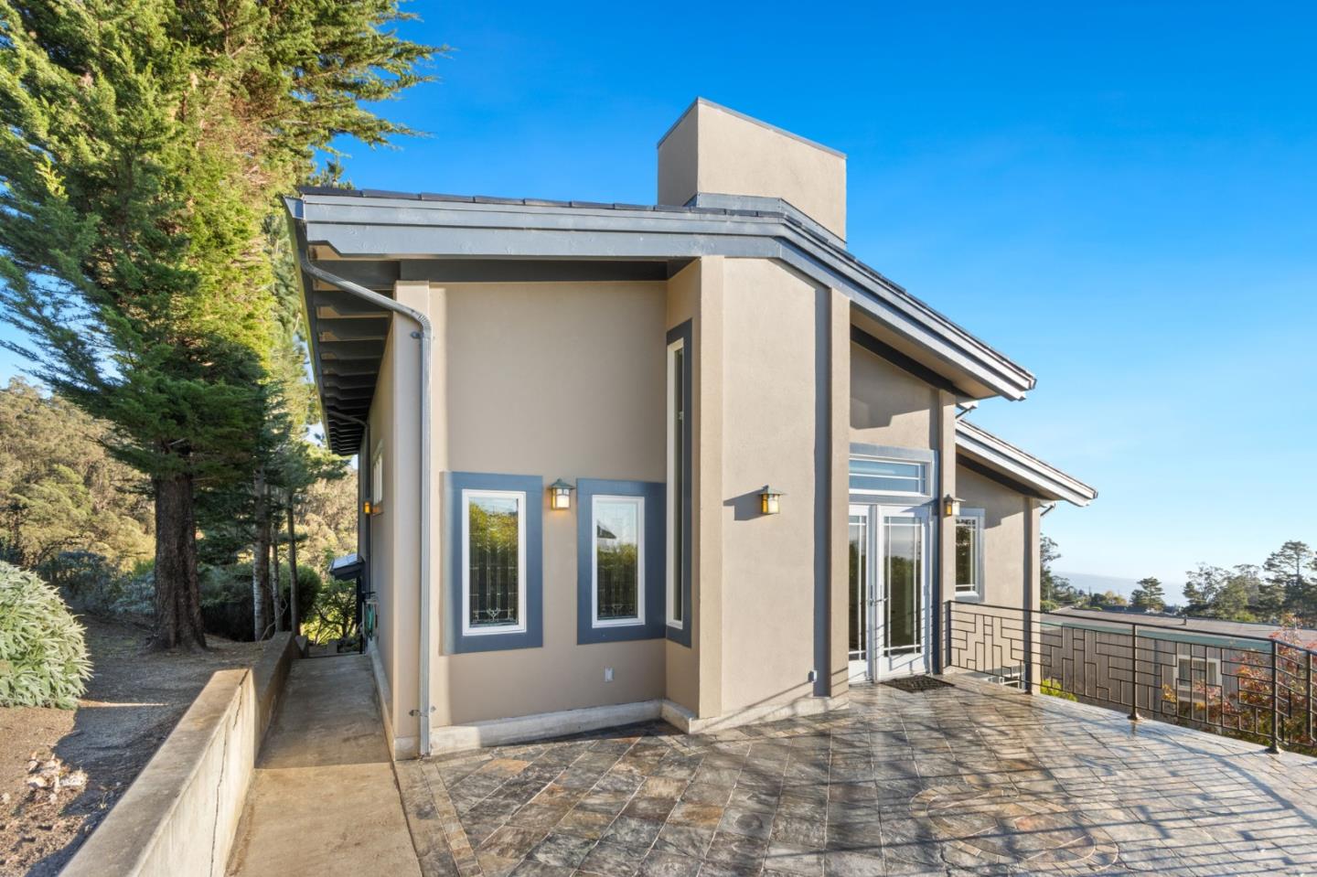 Detail Gallery Image 66 of 94 For 107 Dolphine Ave, El Granada,  CA 94018 - 4 Beds | 3/1 Baths