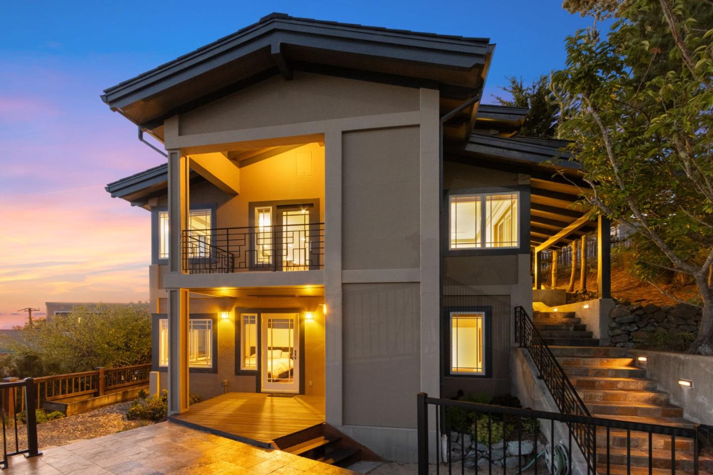 Detail Gallery Image 81 of 94 For 107 Dolphine Ave, El Granada,  CA 94018 - 4 Beds | 3/1 Baths