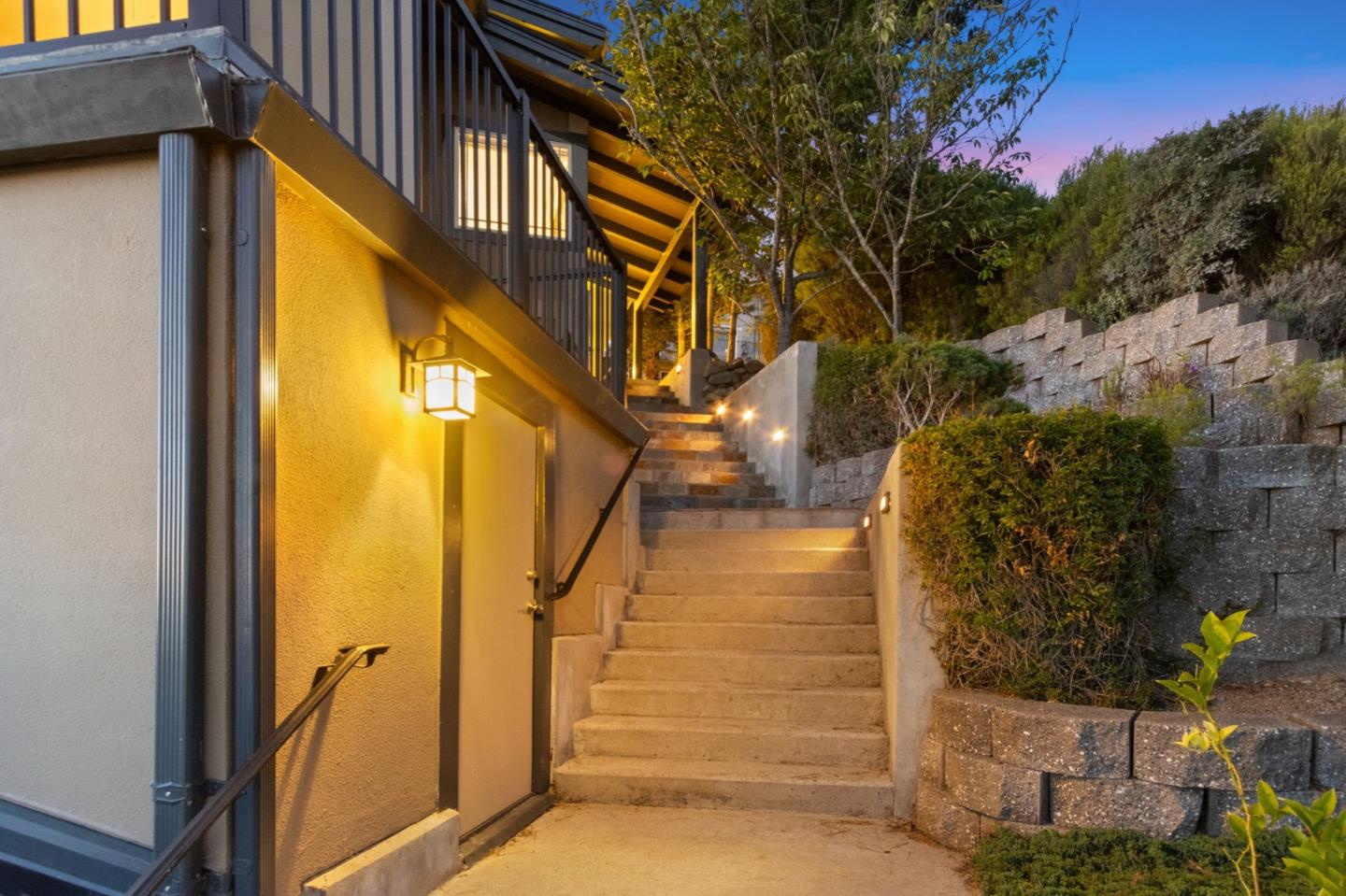 Detail Gallery Image 82 of 94 For 107 Dolphine Ave, El Granada,  CA 94018 - 4 Beds | 3/1 Baths