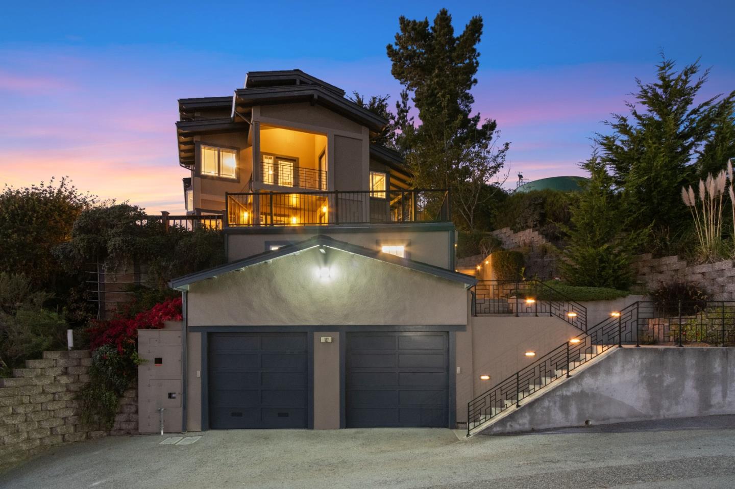 Detail Gallery Image 87 of 94 For 107 Dolphine Ave, El Granada,  CA 94018 - 4 Beds | 3/1 Baths