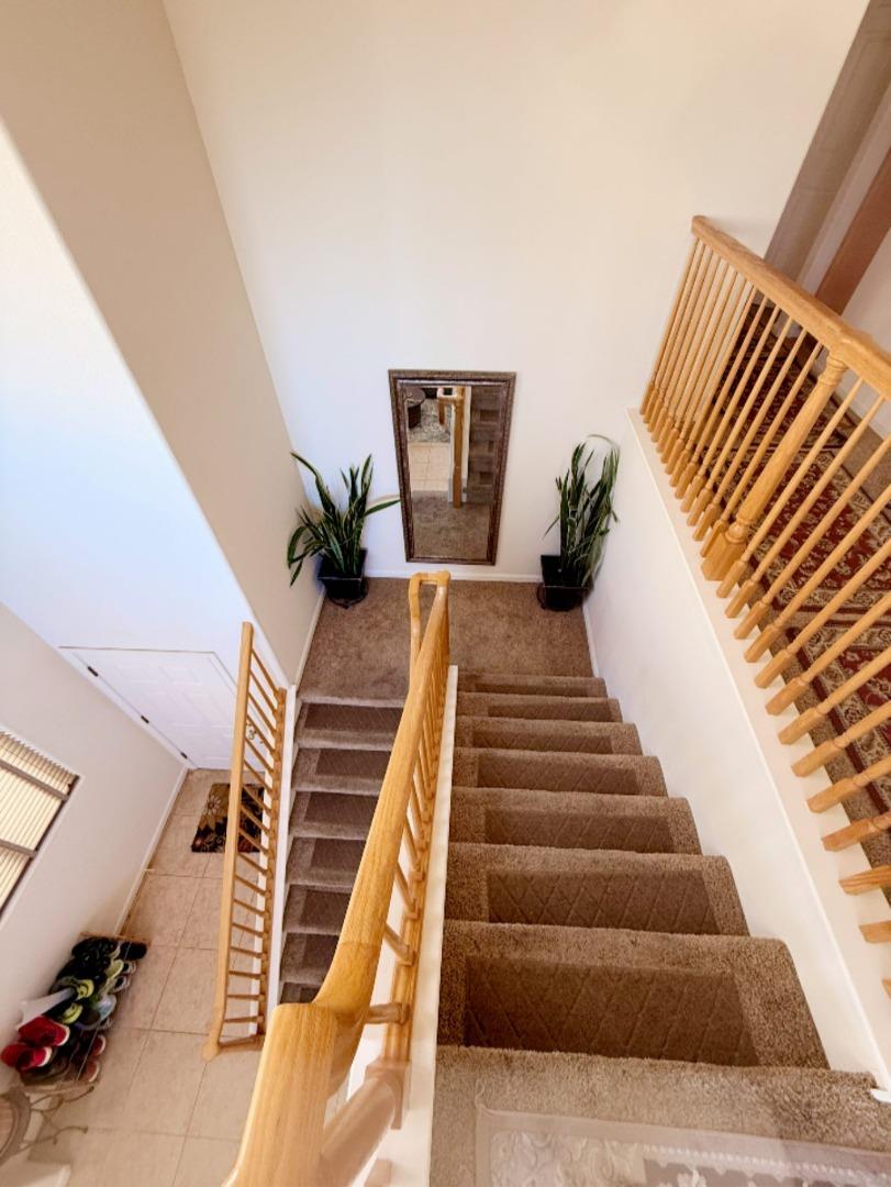 Detail Gallery Image 11 of 13 For 1949 Bradbury St, Salinas,  CA 93906 - 3 Beds | 2/1 Baths