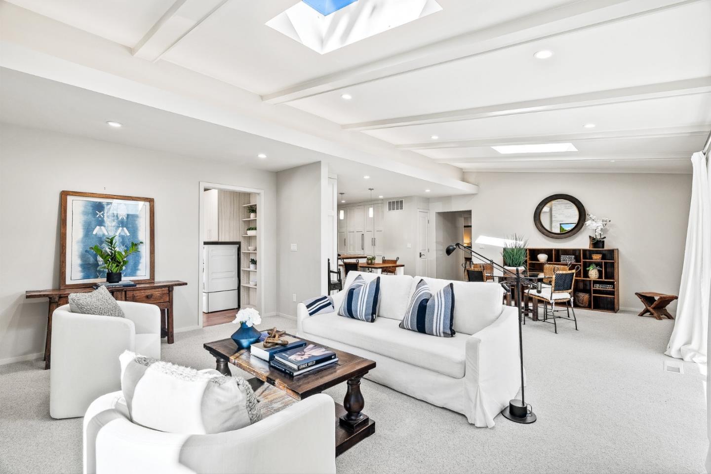 Detail Gallery Image 10 of 34 For 181 Hacienda Carmel, Carmel,  CA 93923 - 2 Beds | 2 Baths