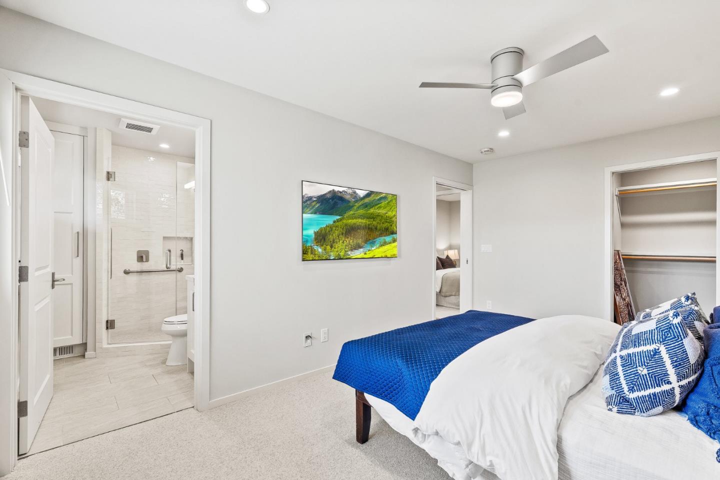 Detail Gallery Image 19 of 34 For 181 Hacienda Carmel, Carmel,  CA 93923 - 2 Beds | 2 Baths