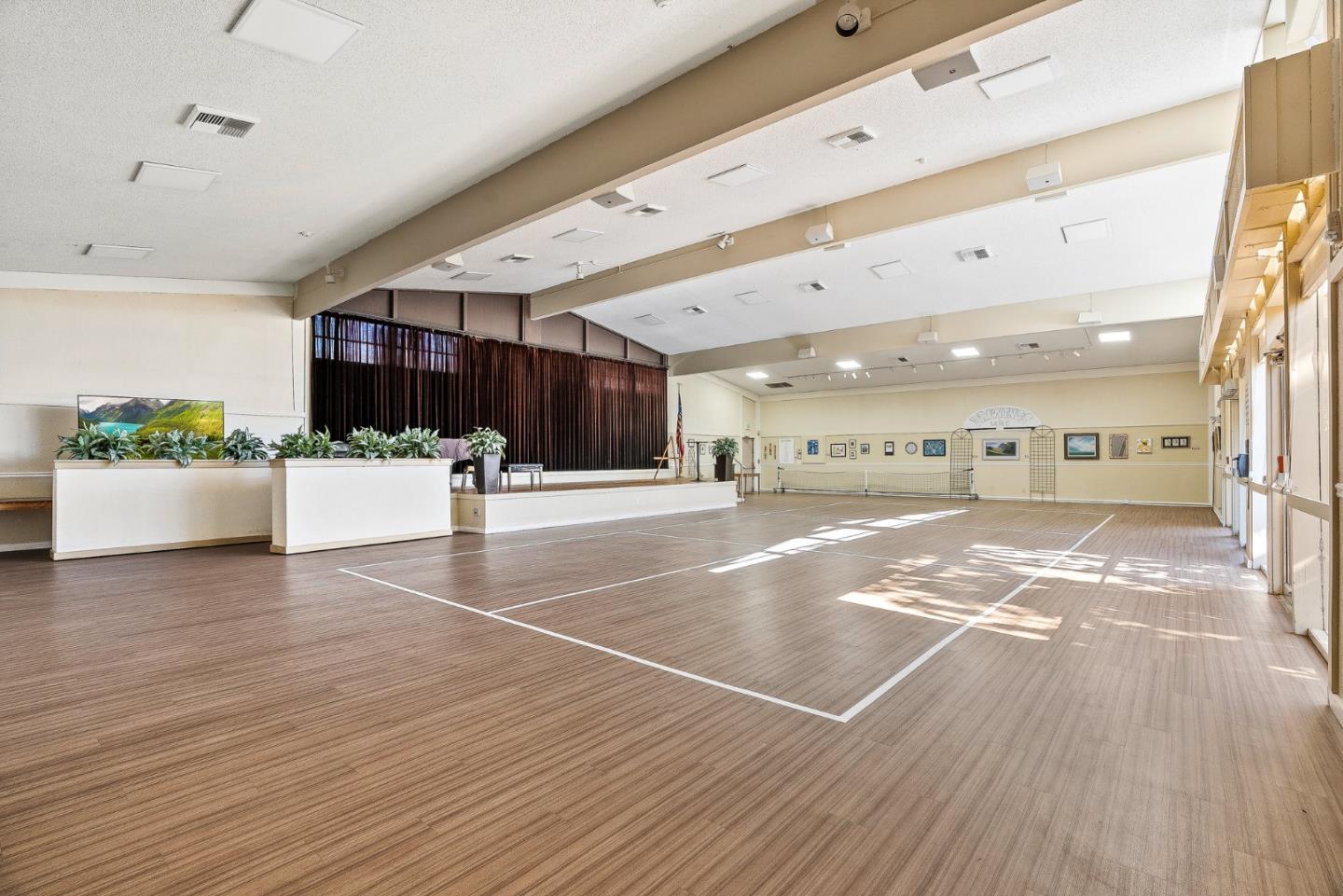 Detail Gallery Image 28 of 34 For 181 Hacienda Carmel, Carmel,  CA 93923 - 2 Beds | 2 Baths