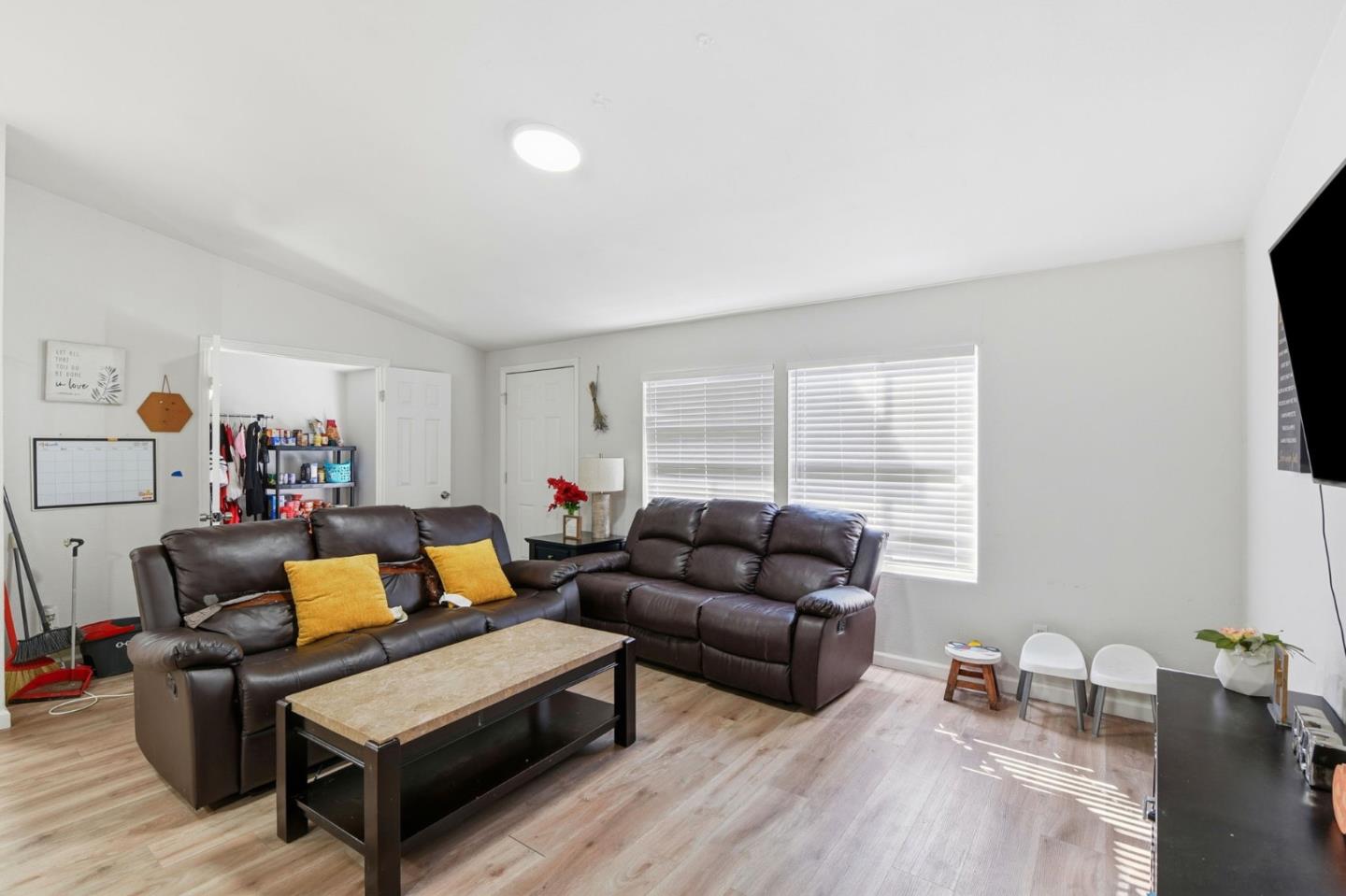 Detail Gallery Image 4 of 33 For 3637 Snell Ave #248,  San Jose,  CA 95136 - 3 Beds | 2 Baths