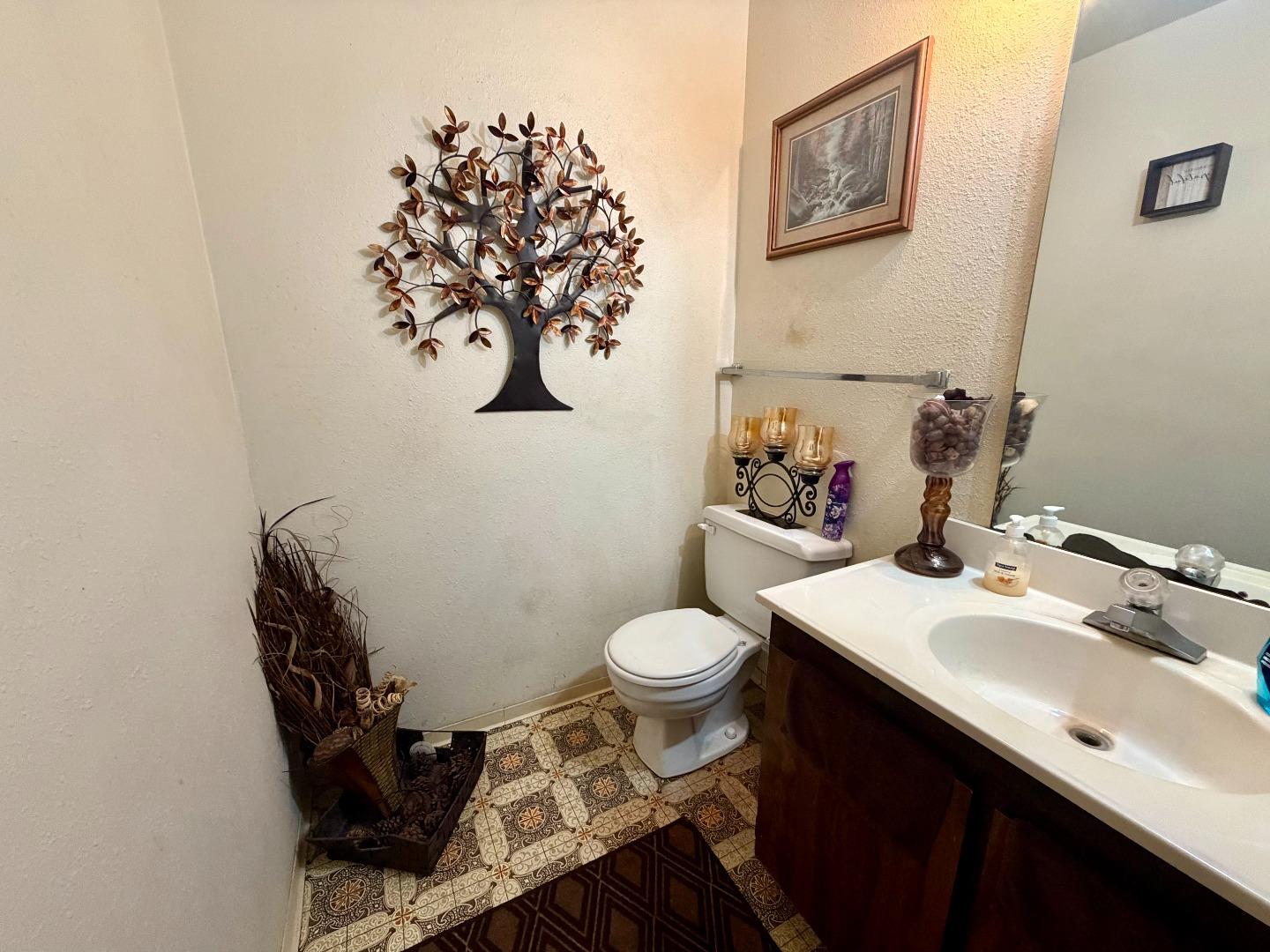 Detail Gallery Image 5 of 10 For 201 Rio Vista Dr #6,  King City,  CA 93930 - 2 Beds | 1/1 Baths