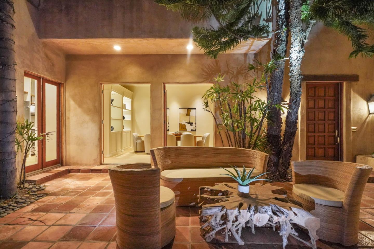 Detail Gallery Image 10 of 43 For 23349 Malibu Colony Rd, Malibu,  CA 90265 - 4 Beds | 4 Baths