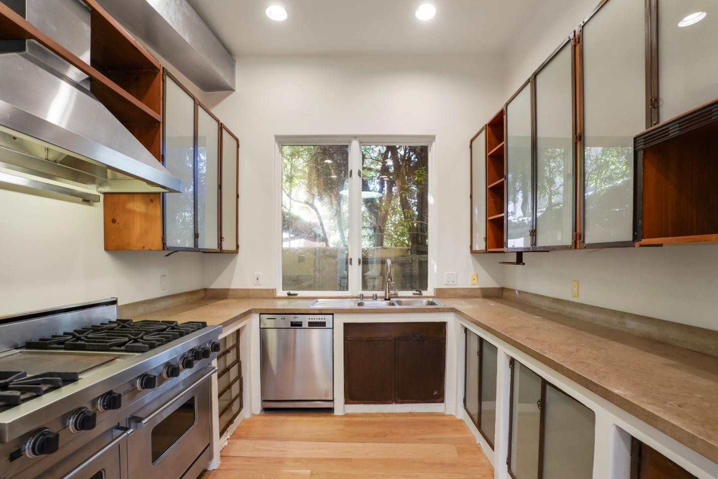 Detail Gallery Image 15 of 43 For 23349 Malibu Colony Rd, Malibu,  CA 90265 - 4 Beds | 4 Baths