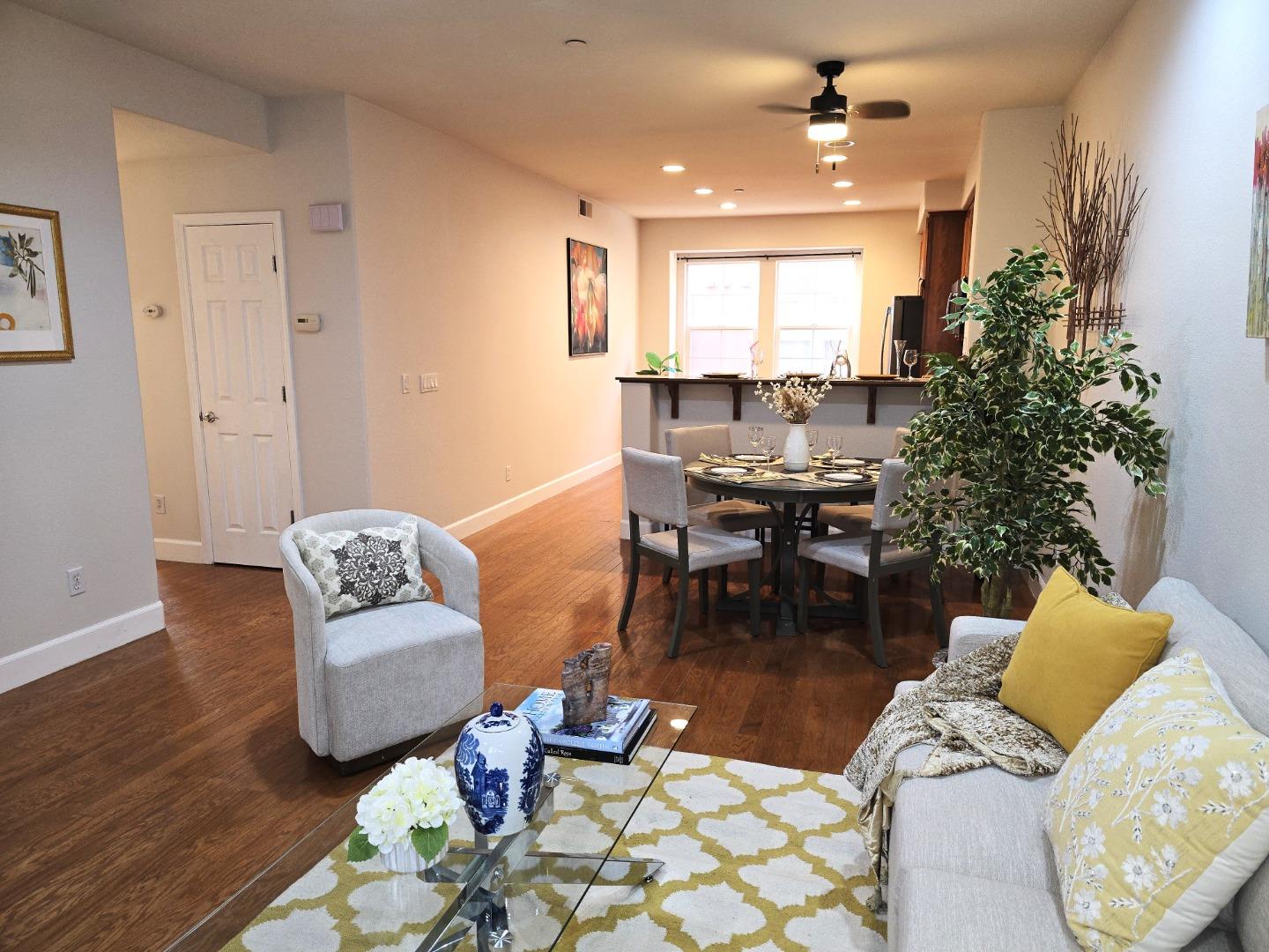 Detail Gallery Image 11 of 53 For 585 Adeline Ave, San Jose,  CA 95136 - 2 Beds | 2 Baths