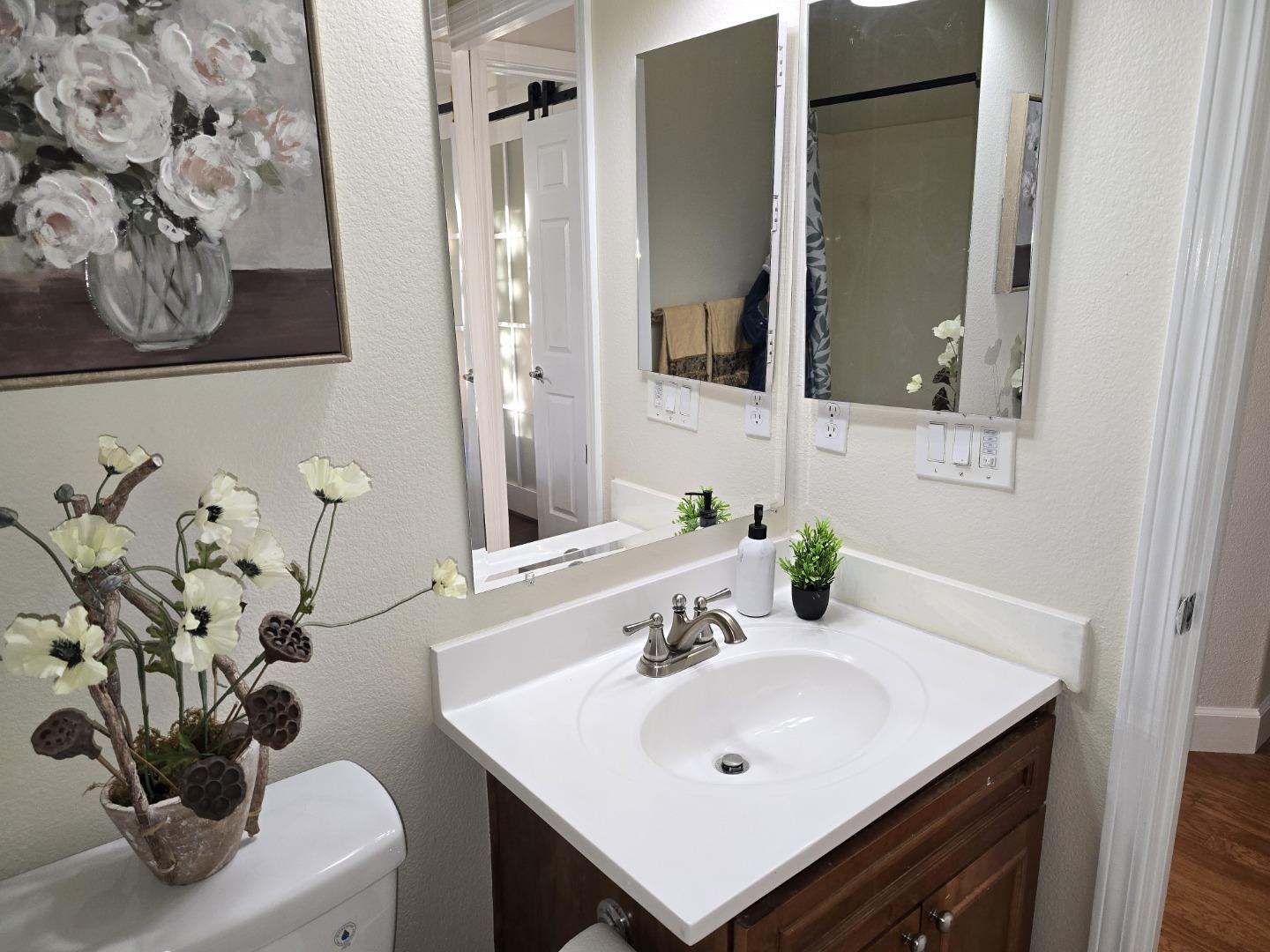 Detail Gallery Image 19 of 53 For 585 Adeline Ave, San Jose,  CA 95136 - 2 Beds | 2 Baths