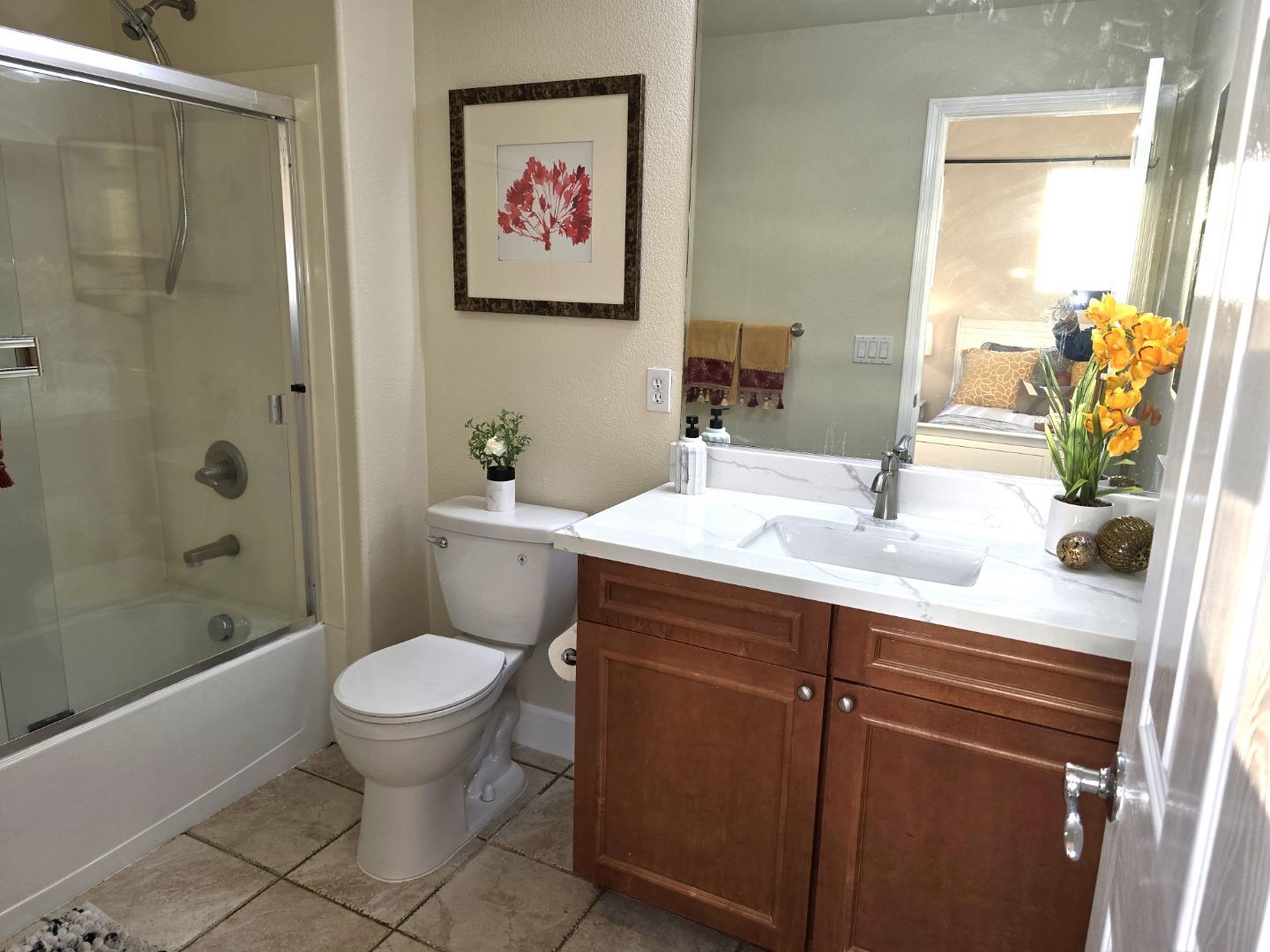 Detail Gallery Image 32 of 53 For 585 Adeline Ave, San Jose,  CA 95136 - 2 Beds | 2 Baths