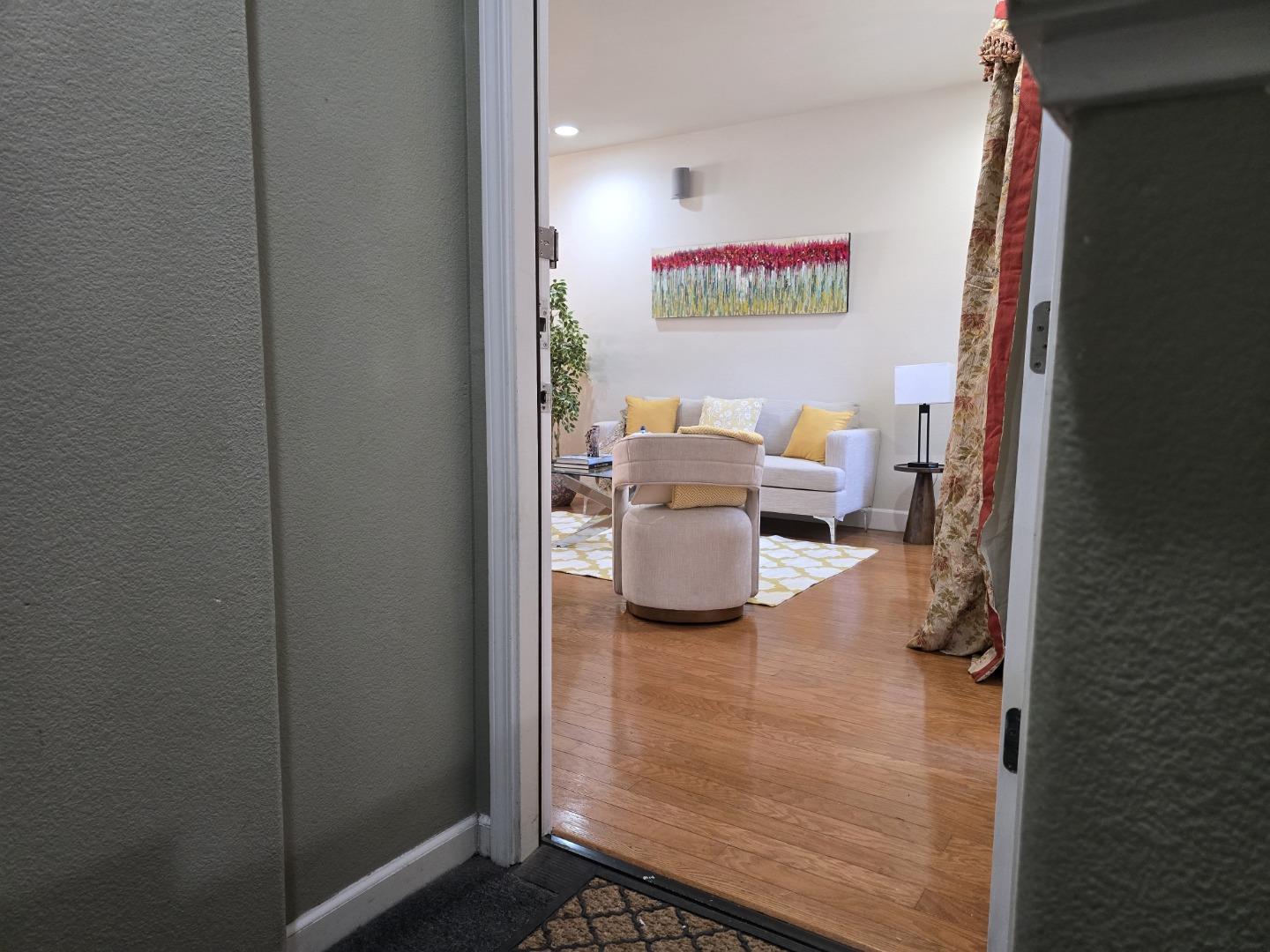 Detail Gallery Image 5 of 53 For 585 Adeline Ave, San Jose,  CA 95136 - 2 Beds | 2 Baths