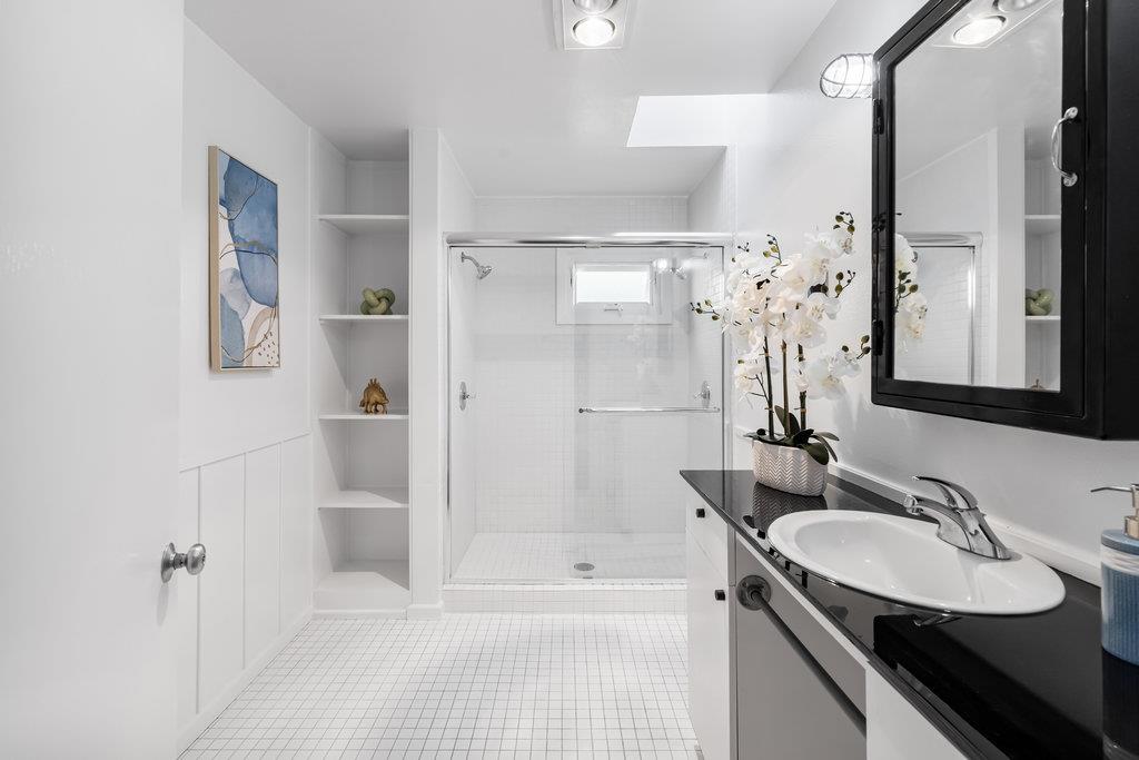 Detail Gallery Image 23 of 76 For 488 Western Dr, Point Richmond,  CA 94801 - 3 Beds | 2 Baths