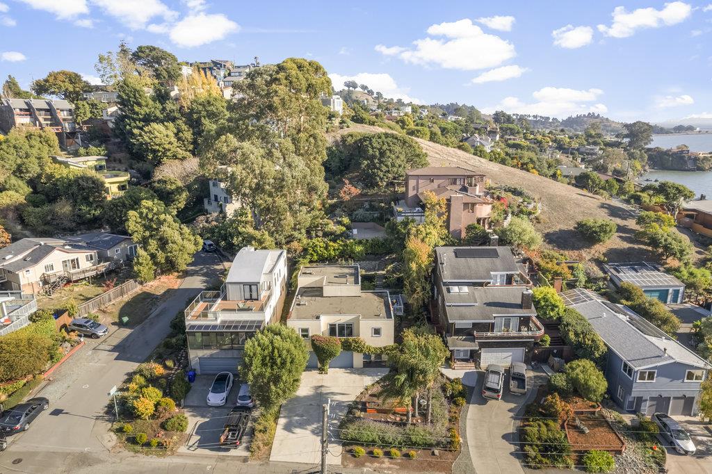 Detail Gallery Image 44 of 76 For 488 Western Dr, Point Richmond,  CA 94801 - 3 Beds | 2 Baths