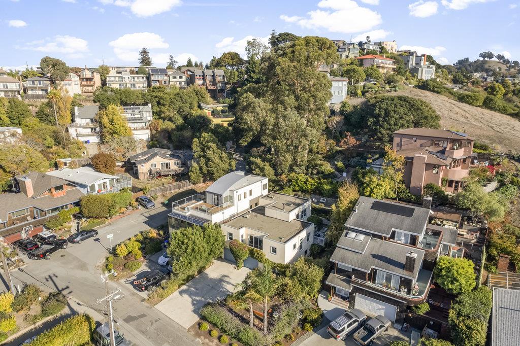 Detail Gallery Image 46 of 76 For 488 Western Dr, Point Richmond,  CA 94801 - 3 Beds | 2 Baths