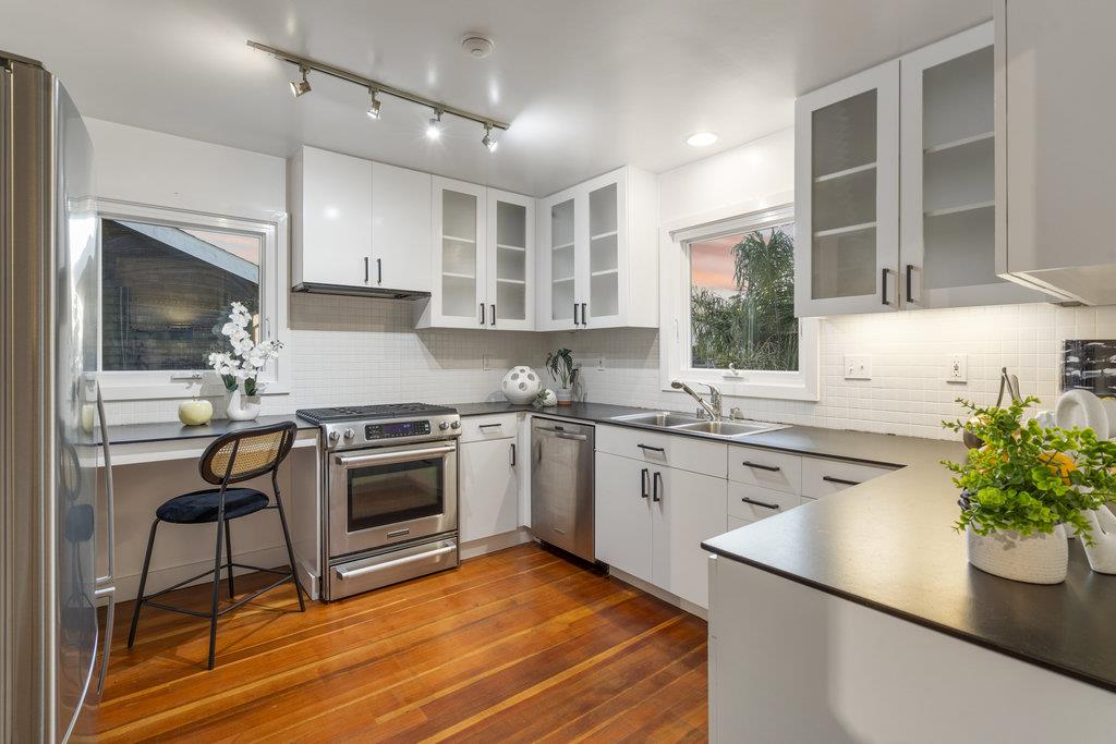 Detail Gallery Image 57 of 76 For 488 Western Dr, Point Richmond,  CA 94801 - 3 Beds | 2 Baths