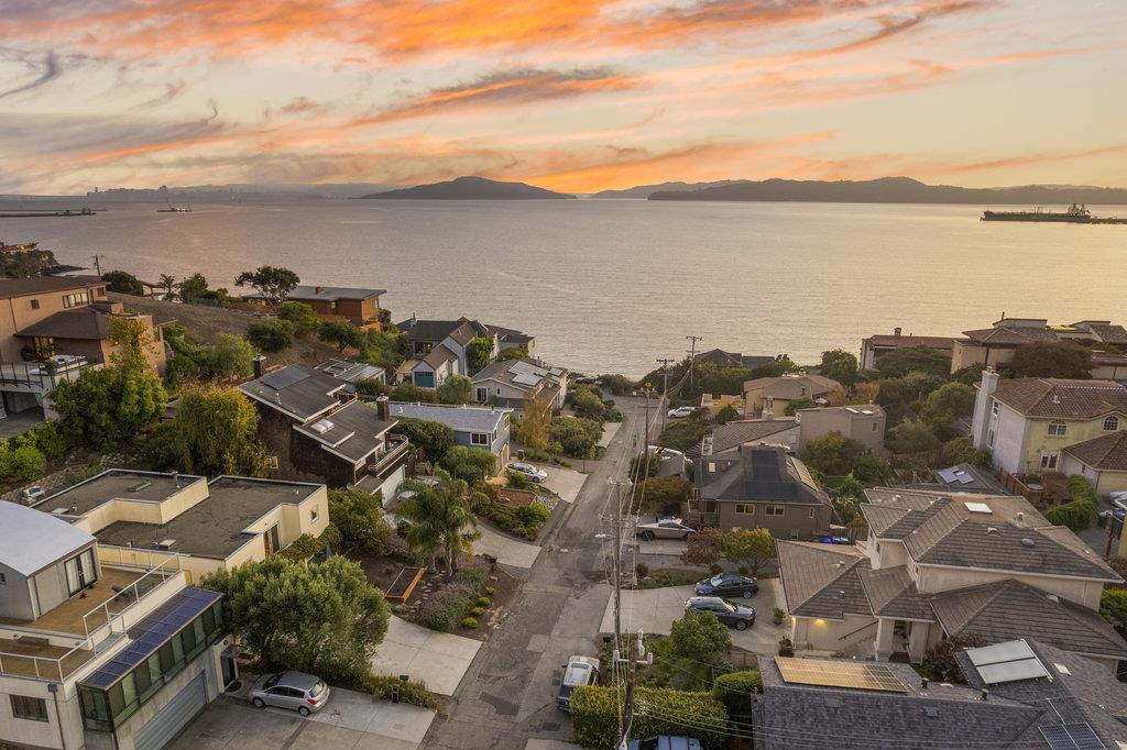 Detail Gallery Image 72 of 76 For 488 Western Dr, Point Richmond,  CA 94801 - 3 Beds | 2 Baths