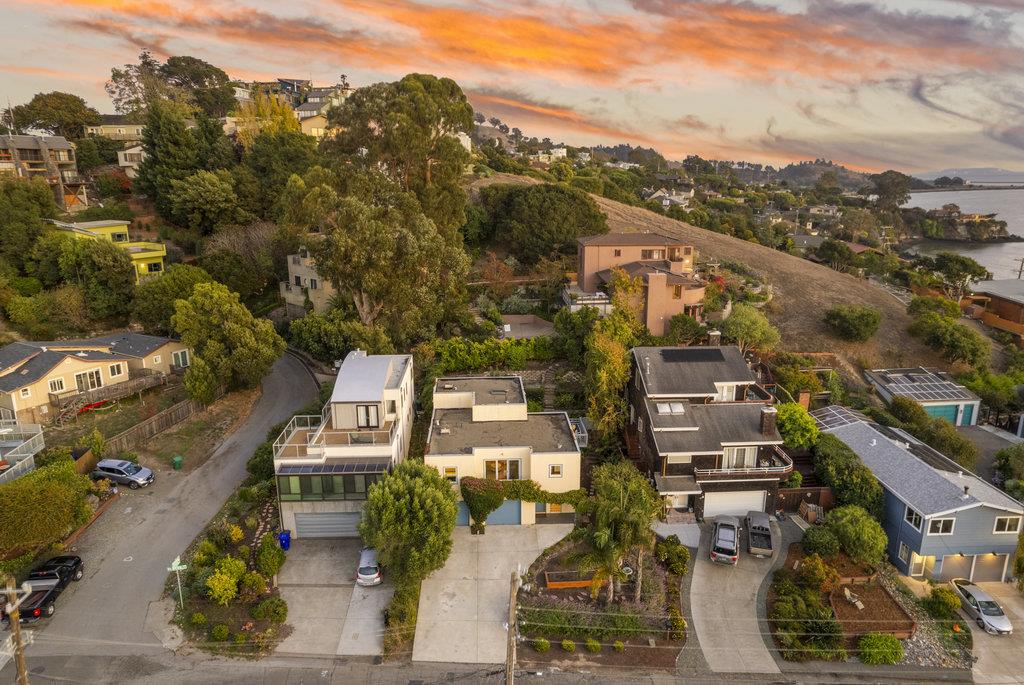 Detail Gallery Image 73 of 76 For 488 Western Dr, Point Richmond,  CA 94801 - 3 Beds | 2 Baths