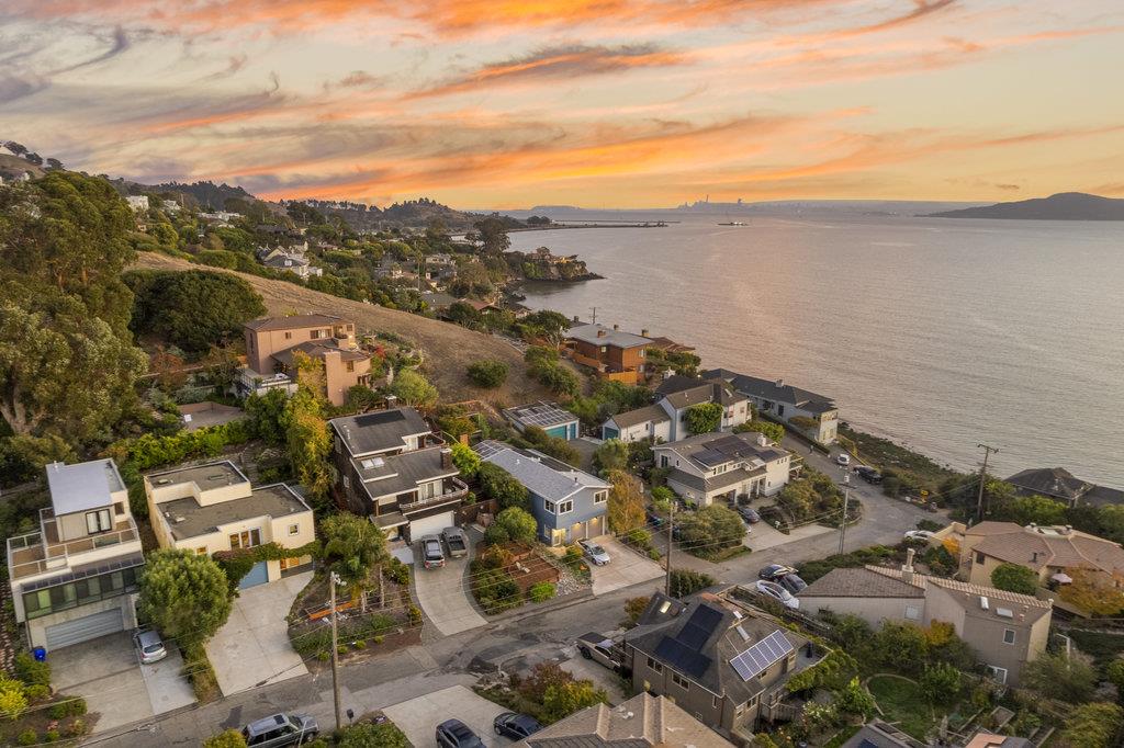 Detail Gallery Image 74 of 76 For 488 Western Dr, Point Richmond,  CA 94801 - 3 Beds | 2 Baths