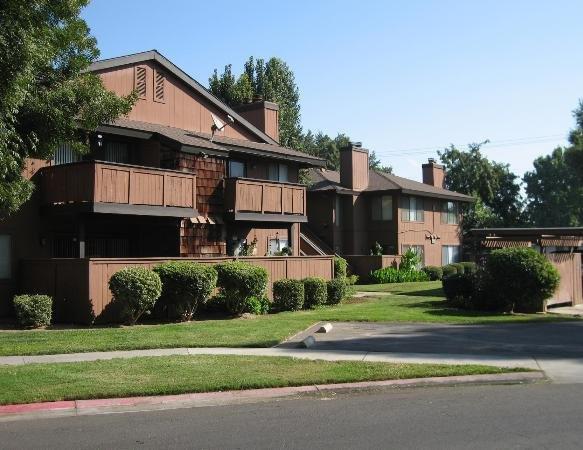 Detail Gallery Image 4 of 15 For 4860 E Lane Ave #104,  Fresno,  CA 93727 - 1 Beds | 1 Baths