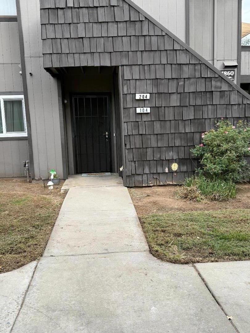 Detail Gallery Image 8 of 15 For 4860 E Lane Ave #104,  Fresno,  CA 93727 - 1 Beds | 1 Baths