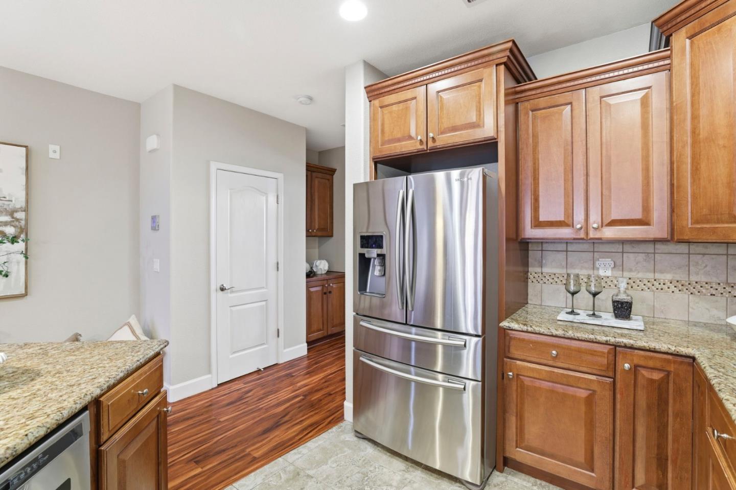 Detail Gallery Image 12 of 31 For 1701 Shore Pl #5,  Santa Clara,  CA 95054 - 3 Beds | 3 Baths