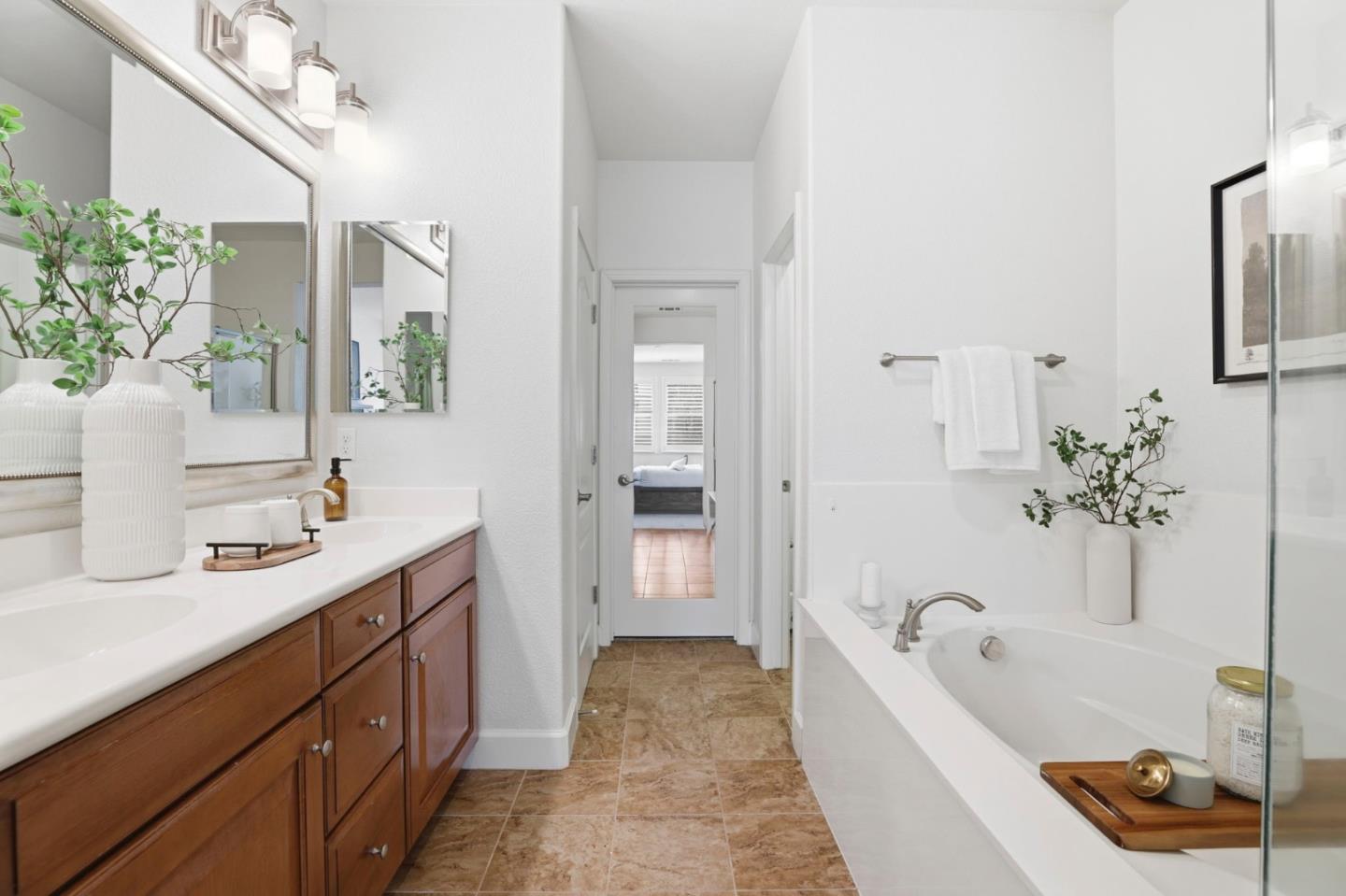 Detail Gallery Image 17 of 31 For 1701 Shore Pl #5,  Santa Clara,  CA 95054 - 3 Beds | 3 Baths