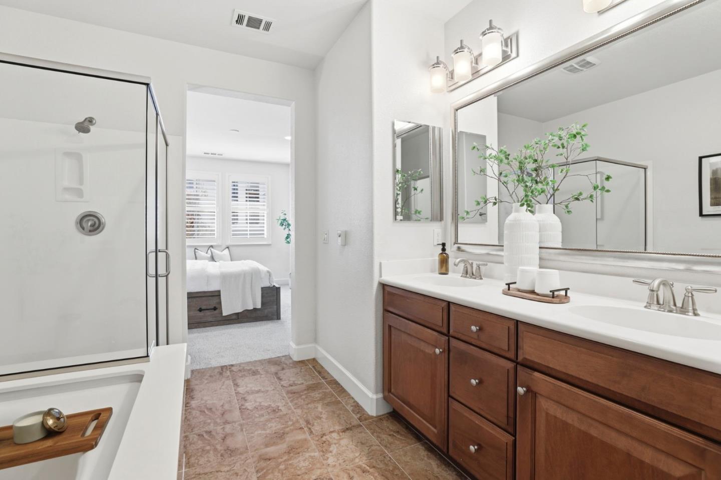 Detail Gallery Image 18 of 31 For 1701 Shore Pl #5,  Santa Clara,  CA 95054 - 3 Beds | 3 Baths