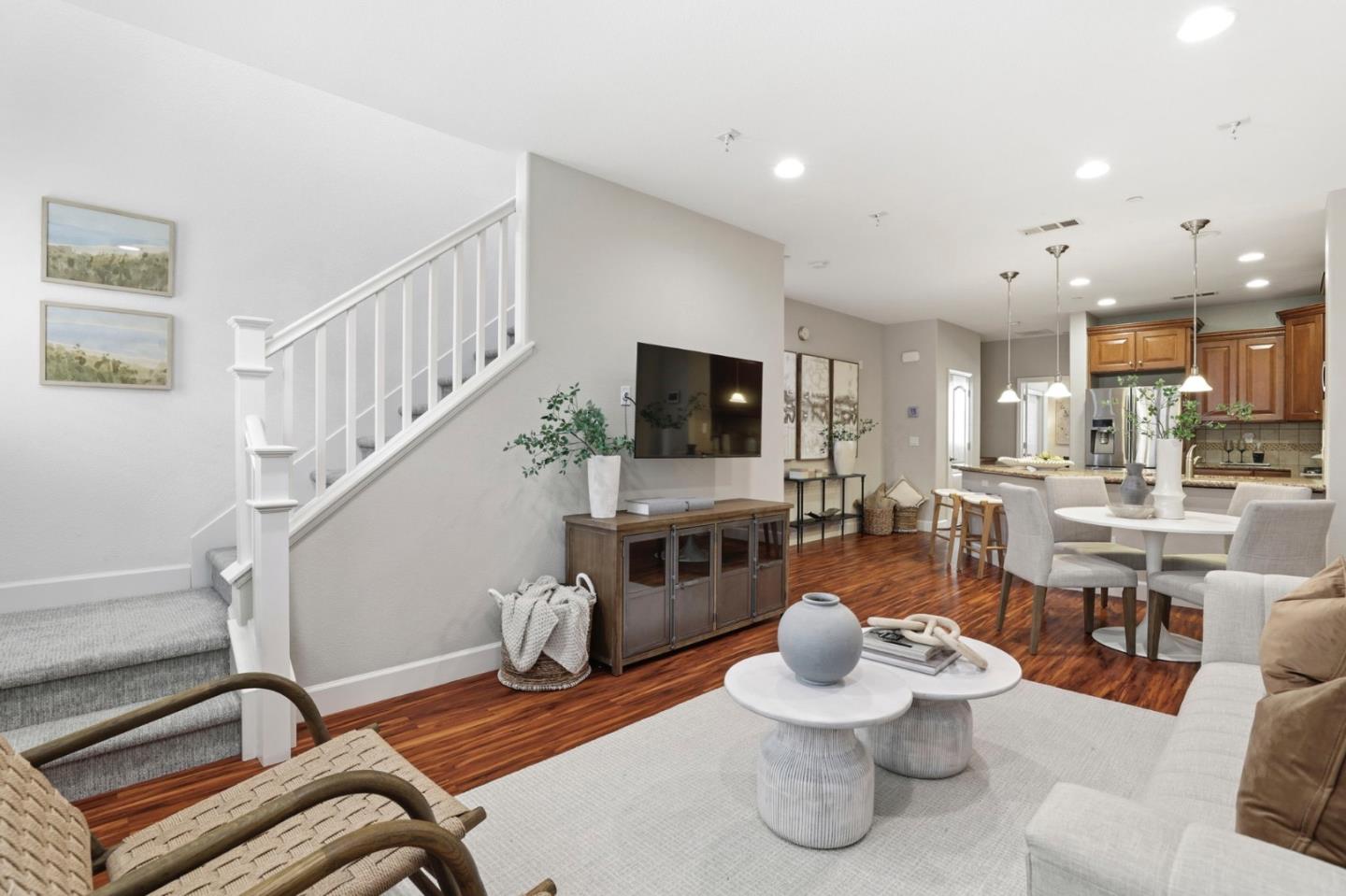 Detail Gallery Image 4 of 31 For 1701 Shore Pl #5,  Santa Clara,  CA 95054 - 3 Beds | 3 Baths