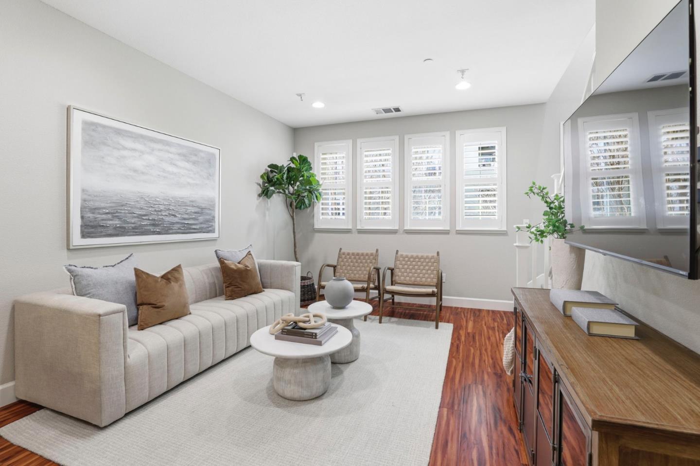 Detail Gallery Image 5 of 31 For 1701 Shore Pl #5,  Santa Clara,  CA 95054 - 3 Beds | 3 Baths