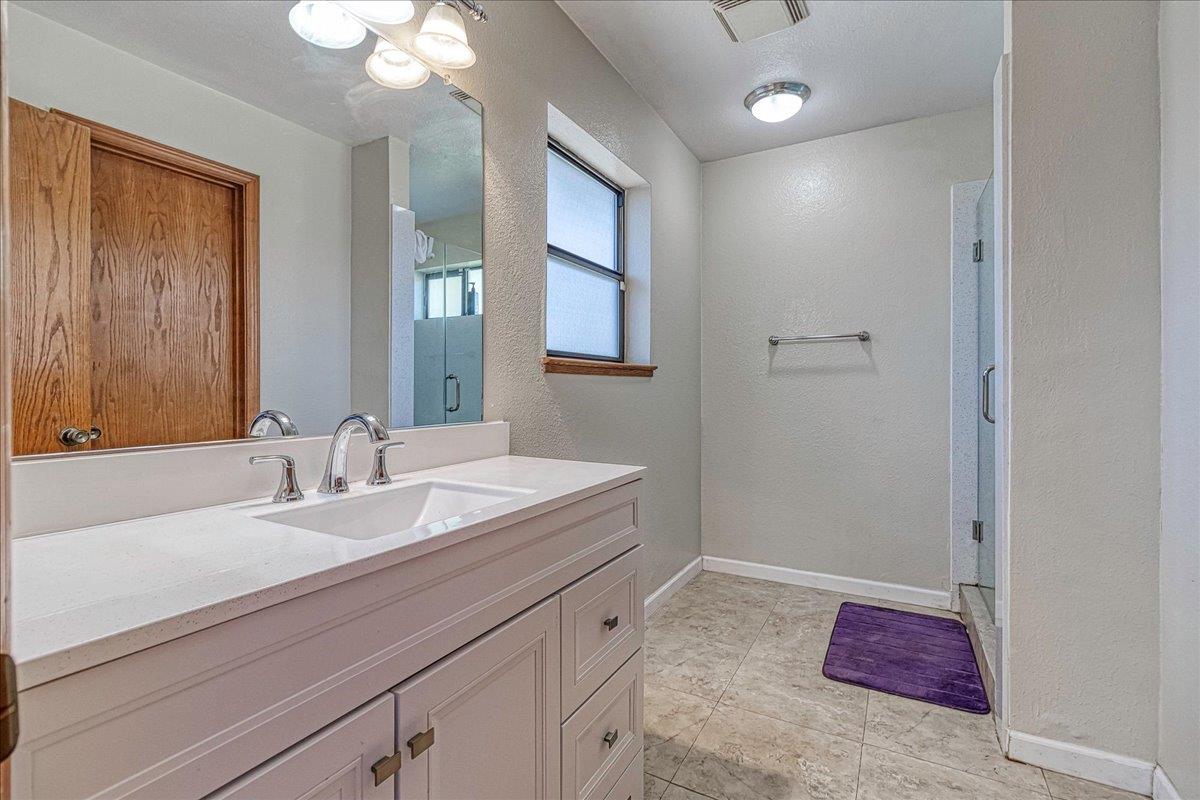 Detail Gallery Image 9 of 34 For 2425 Becker Ct, Modesto,  CA 95358 - 3 Beds | 2 Baths