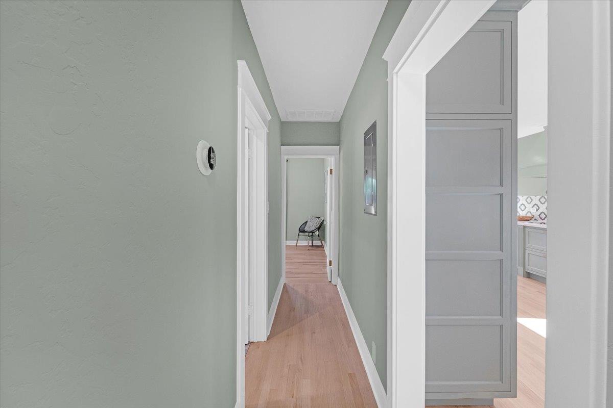 Detail Gallery Image 11 of 50 For 1901 Delaware Ave, Santa Cruz,  CA 95060 - 5 Beds | 2 Baths