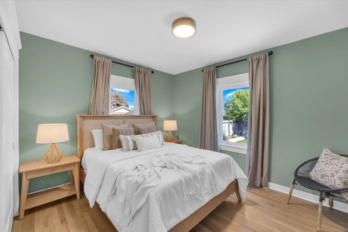 Detail Gallery Image 15 of 50 For 1901 Delaware Ave, Santa Cruz,  CA 95060 - 5 Beds | 2 Baths