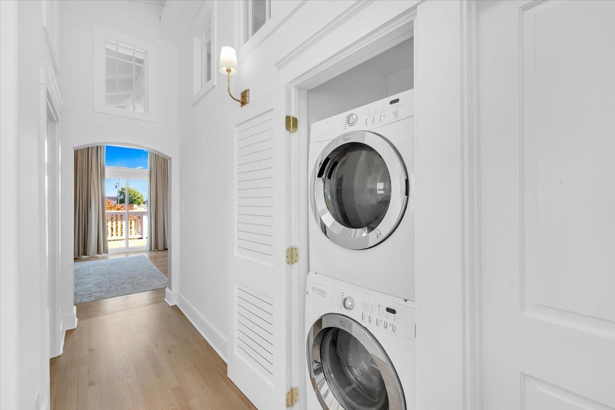 Detail Gallery Image 20 of 50 For 1901 Delaware Ave, Santa Cruz,  CA 95060 - 5 Beds | 2 Baths