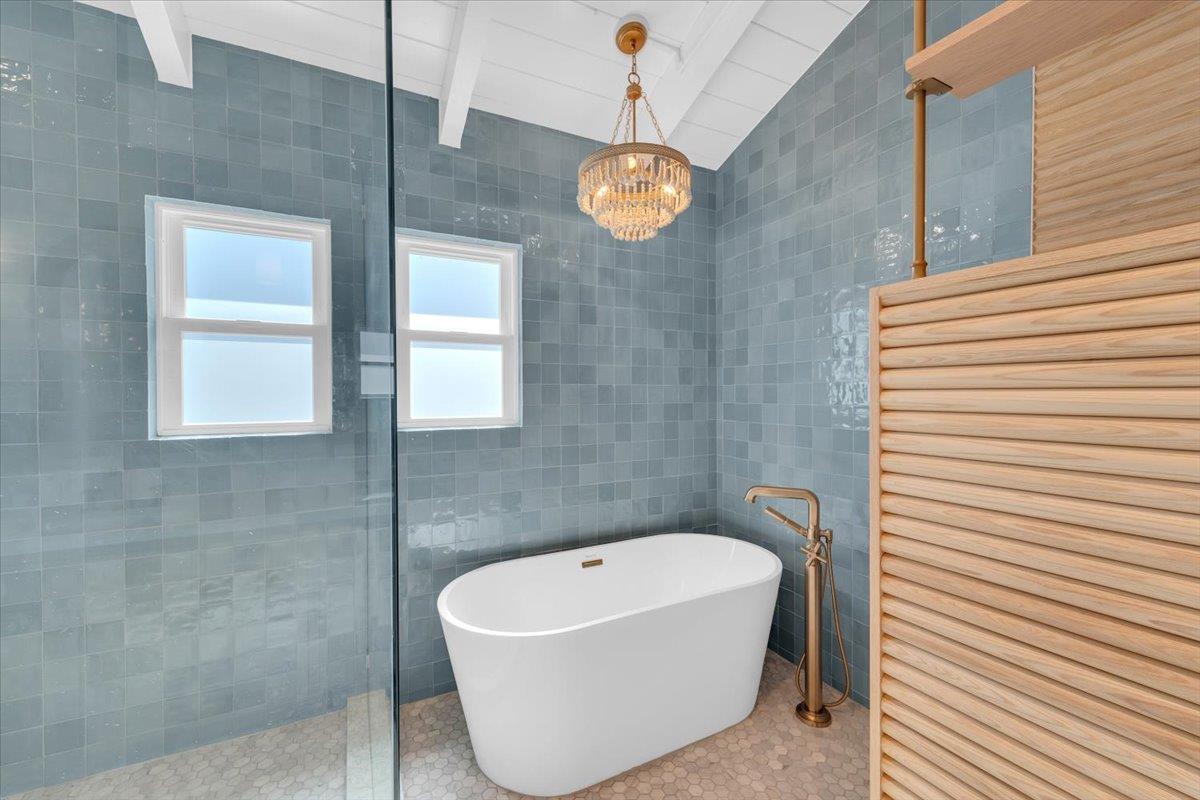 Detail Gallery Image 28 of 50 For 1901 Delaware Ave, Santa Cruz,  CA 95060 - 5 Beds | 2 Baths