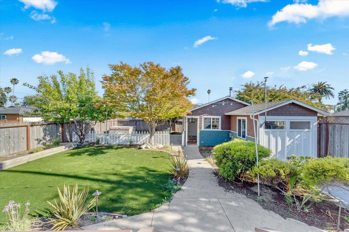 Detail Gallery Image 35 of 50 For 1901 Delaware Ave, Santa Cruz,  CA 95060 - 5 Beds | 2 Baths