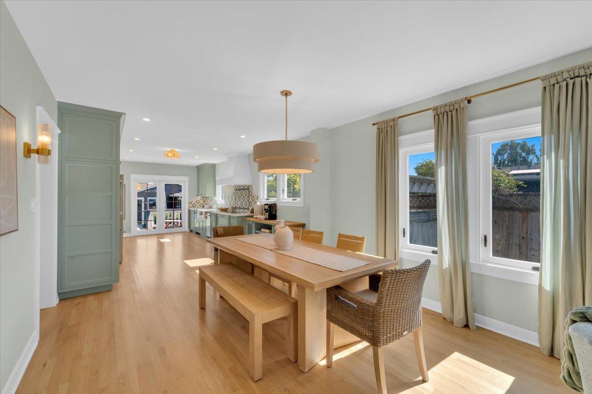 Detail Gallery Image 5 of 50 For 1901 Delaware Ave, Santa Cruz,  CA 95060 - 5 Beds | 2 Baths