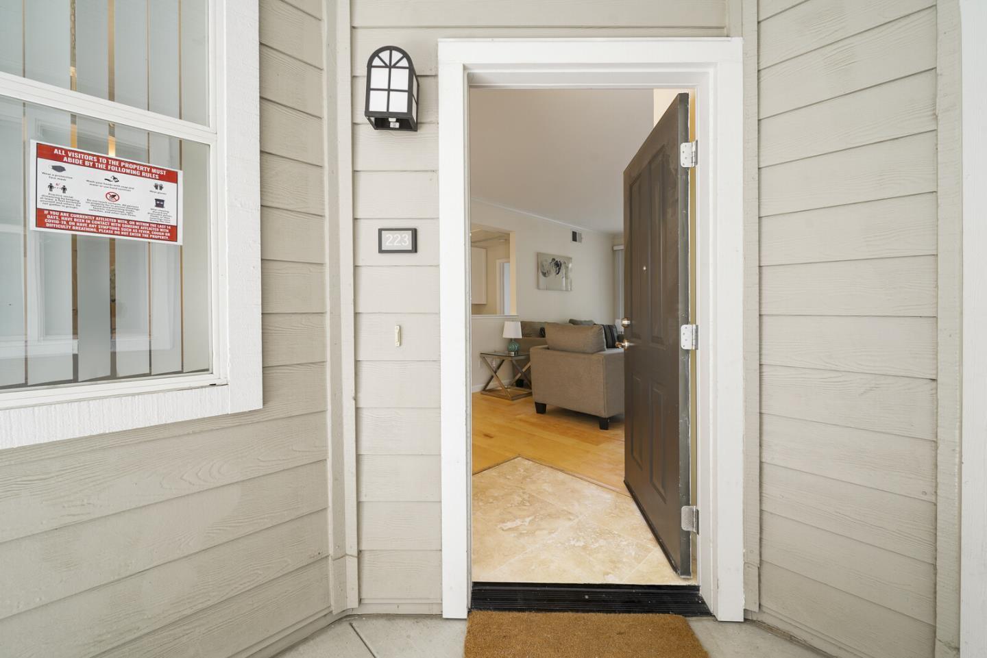 Detail Gallery Image 3 of 49 For 1982 W Bayshore Rd #223,  East Palo Alto,  CA 94303 - 1 Beds | 1 Baths