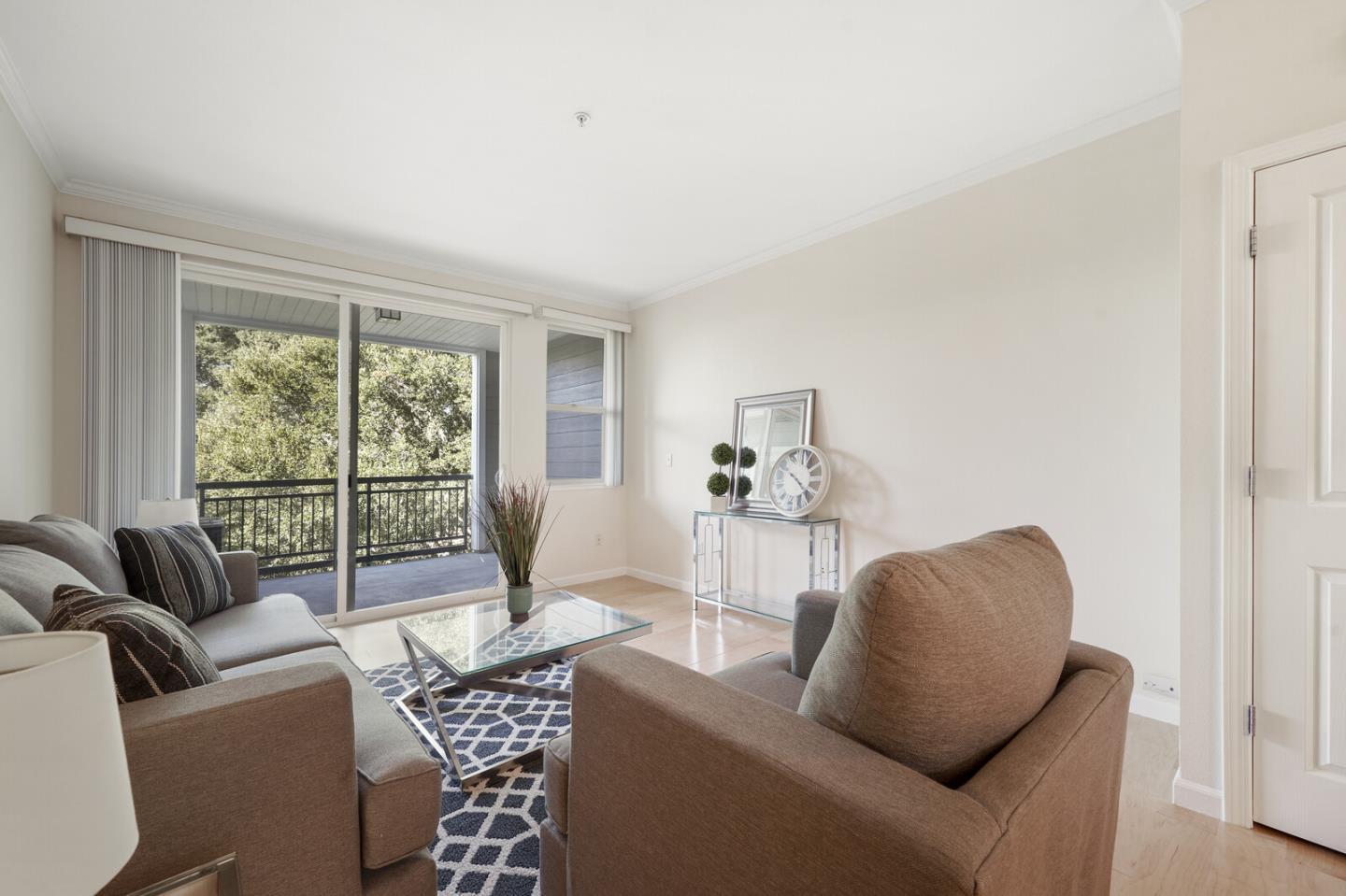 Detail Gallery Image 5 of 49 For 1982 W Bayshore Rd #223,  East Palo Alto,  CA 94303 - 1 Beds | 1 Baths