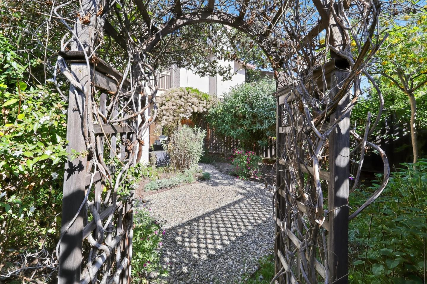 Detail Gallery Image 25 of 27 For 130 Baroni Ave #48,  San Jose,  CA 95136 - 2 Beds | 2/1 Baths