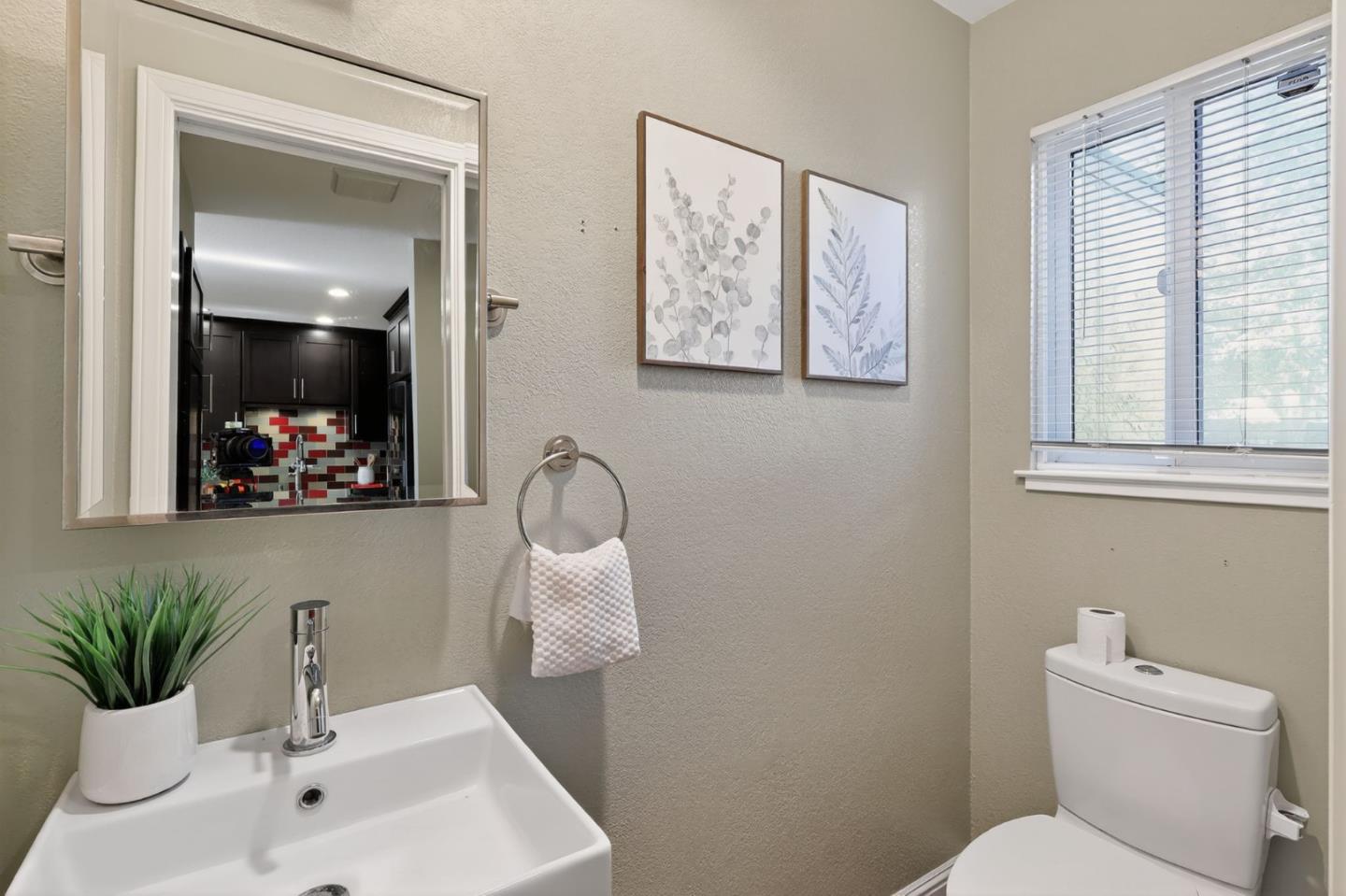 Detail Gallery Image 9 of 27 For 130 Baroni Ave #48,  San Jose,  CA 95136 - 2 Beds | 2/1 Baths