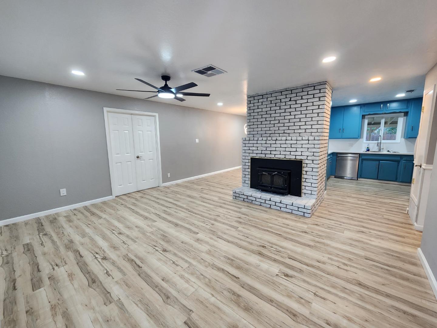 Detail Gallery Image 12 of 38 For 1534 Bay Meadows Dr, Modesto,  CA 95350 - 4 Beds | 3 Baths