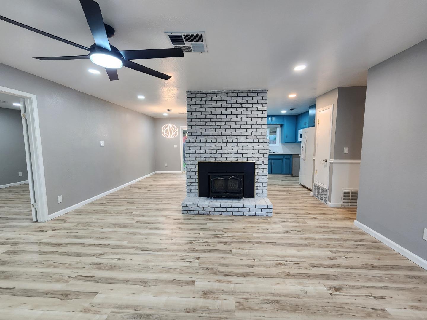 Detail Gallery Image 13 of 38 For 1534 Bay Meadows Dr, Modesto,  CA 95350 - 4 Beds | 3 Baths